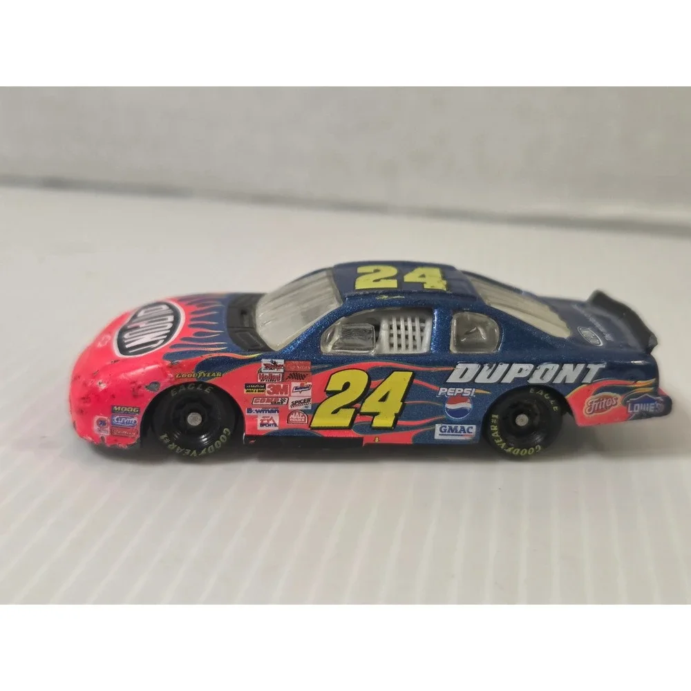 Action Diecast 1/64 Blue Fair Jeff Gordon 24 DuPont 2002 Monte Carlo